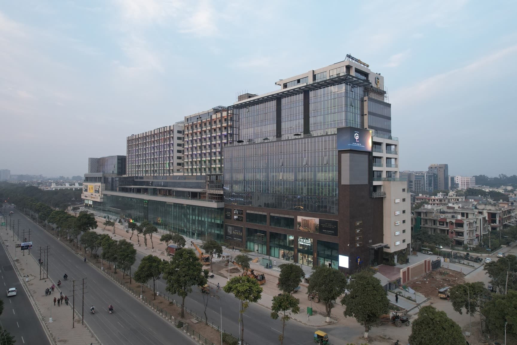 Graystar Office Space at CP 67 Mall — photo 1